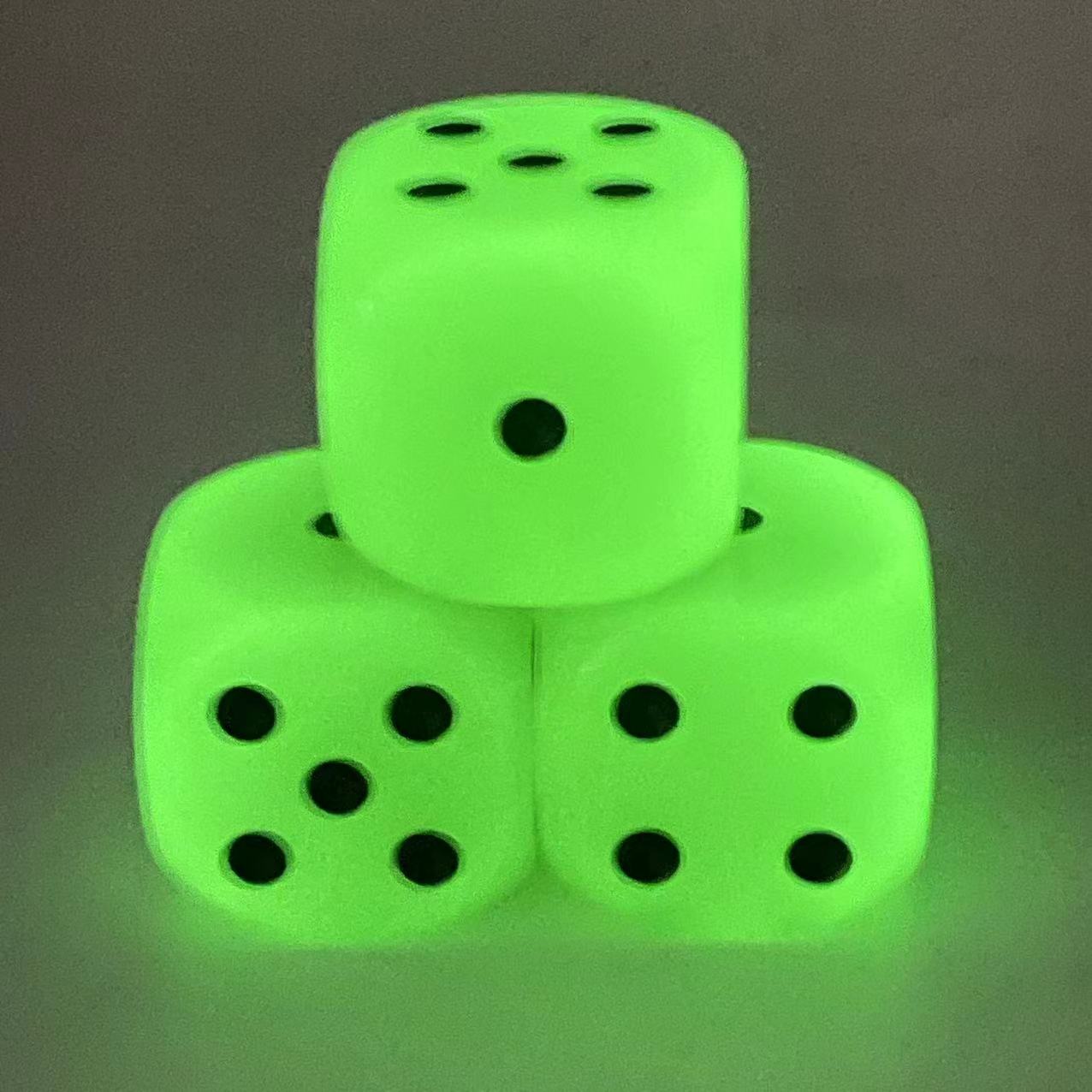3er-Pack 30 mm D6 Glow in The  – Board Game Yahtzee Bewertung und Preis